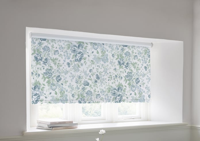 Shabby Chic by Rachel Ashwell Romantic Rose (Blackout), Blue - Twist&Fit Roller Blind - Image 5